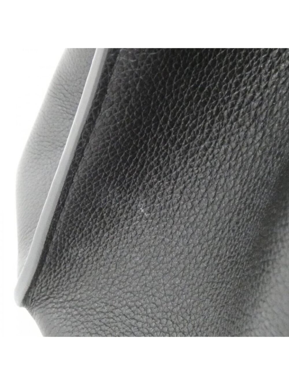 ★SOLD★ Louis Vuitton Lockme Bag - Picture 7 of 9
